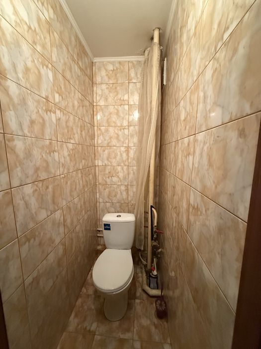 Продам двокімнатну квартиру по пр. Волі в центрі біля 4школи