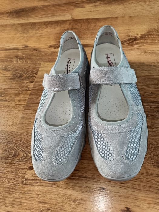 Półbuty damskie 40 39 .5 skórzane medicus adidasy oddychające sandały srebrne