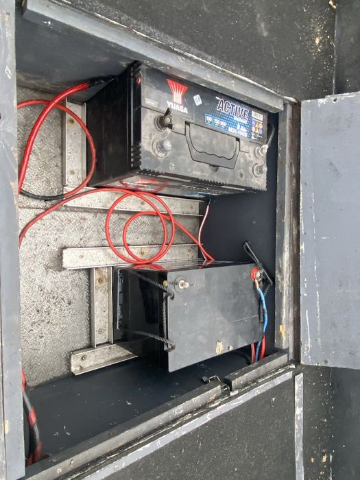 Łodka wędkarska aluminiowa yamaha 25km