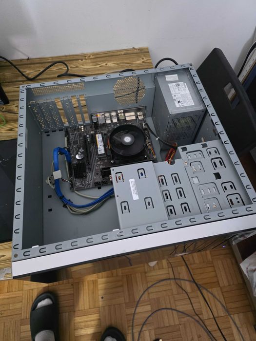 PC TORRE: Placa mãe + Ryzen 5 + NVME 512gb + 16gb DDR4