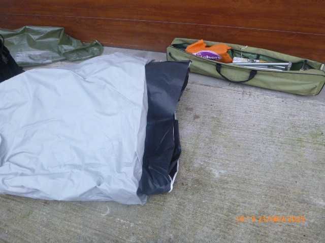 Przedsionek przyczepy kempingowej , kampera , namiotu