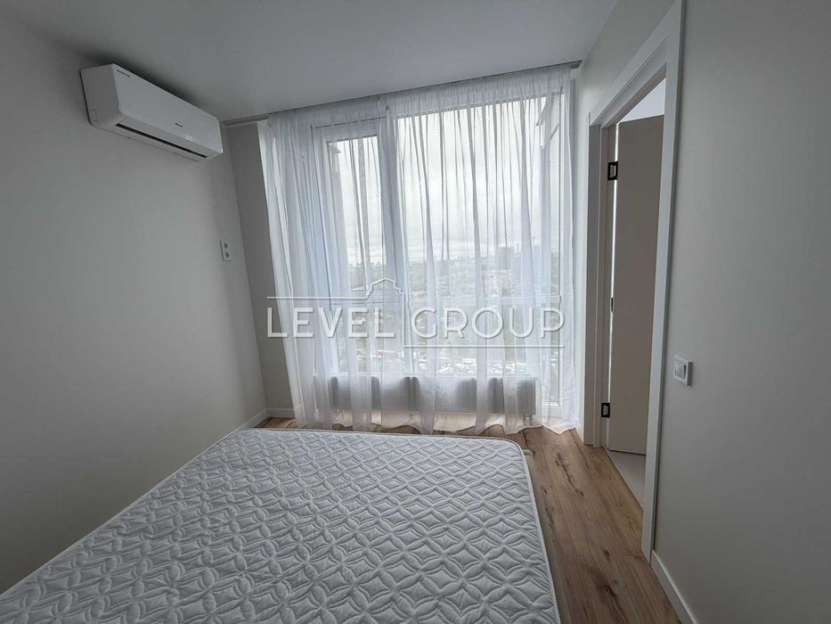 Продаж 1 кімнатної квартири (євродвушка) 42м2 в ЖК 4U, Святошинський район, вулиця Олега Мудрака, 1Б.