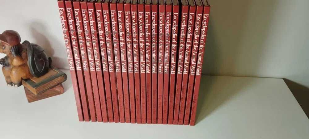 Encyclopedia of the Animal World 21 Volumes