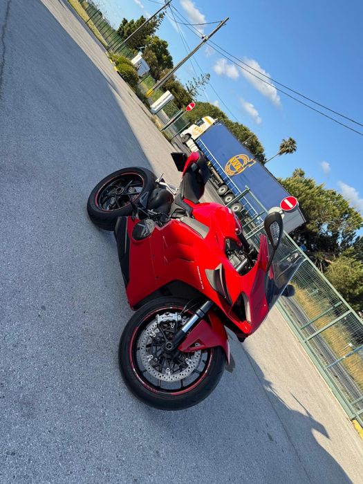 Ducati Panigale v4s