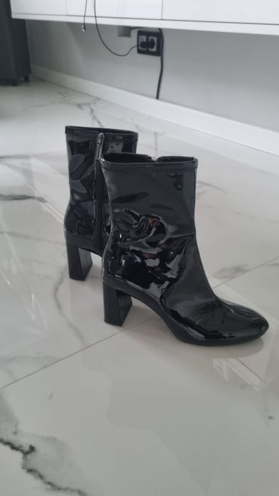 Botki bershka 37