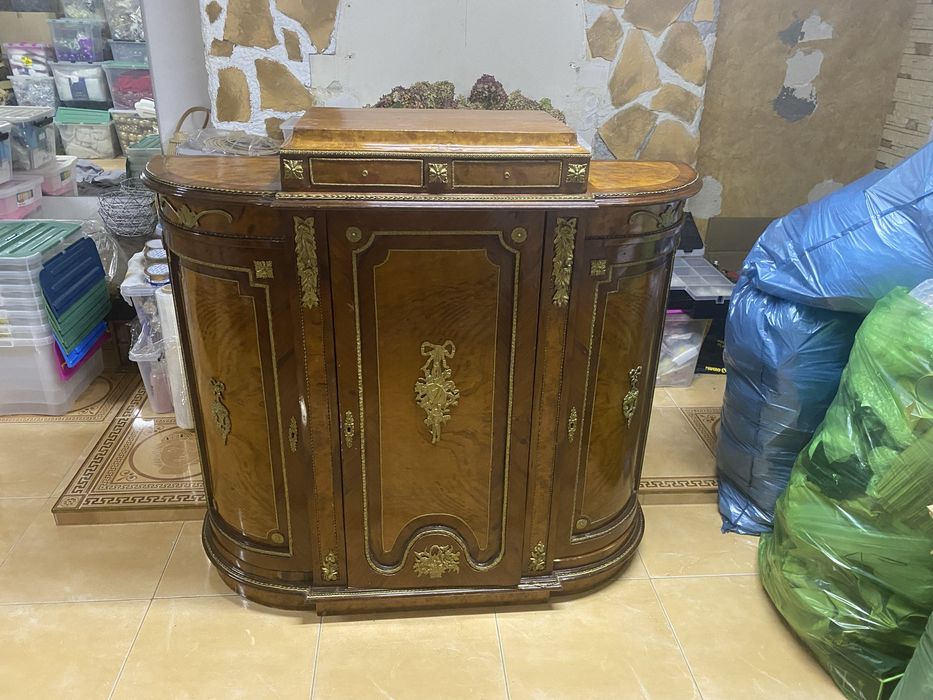 Przepiekna wysoka komoda