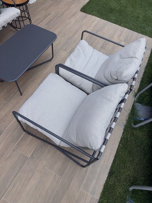 Conjunto Jardim, Sofá + mesa