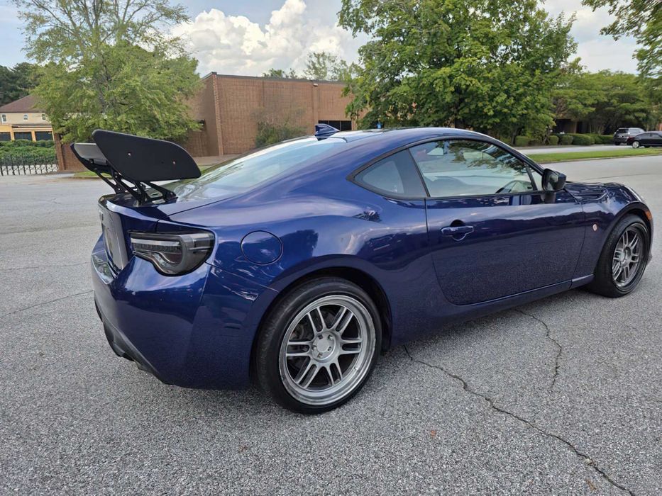 Toyota 86      2018