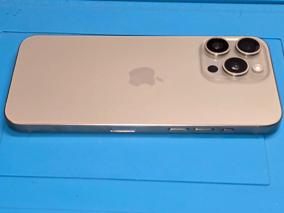 Używany - Apple iPhone 15 Pro Max 512GB Tytanowy - GSM Baranowo