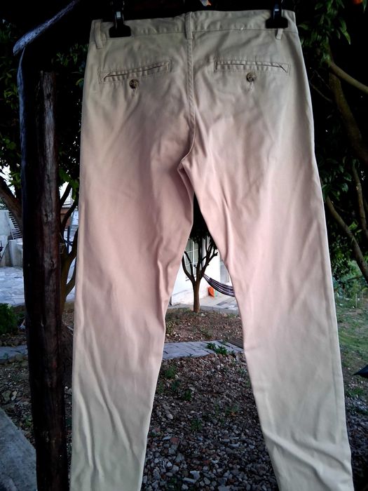 Calça Denim Co,com casaco DFND Couture Apparel.