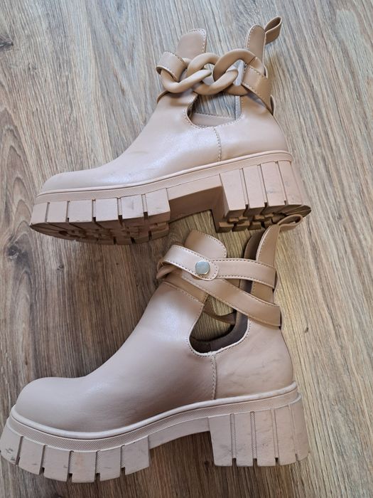 Buty Botki polbuty bezowe 36