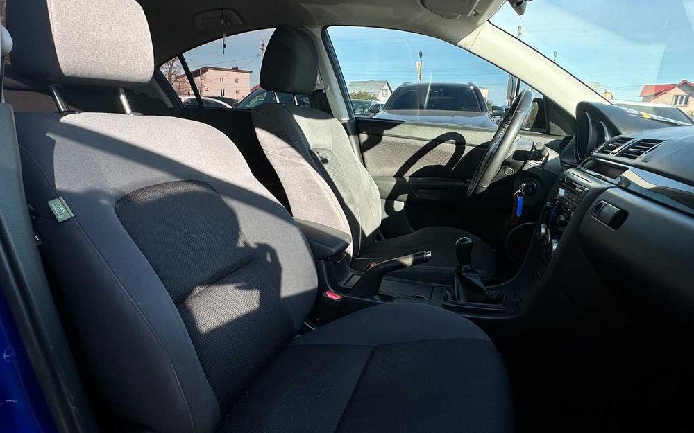 Mazda 3 2009 року