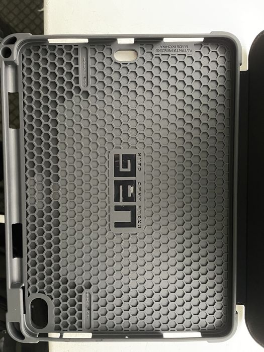 Чехол UAG для iPad 12.9/13/11/10.9 противоударный