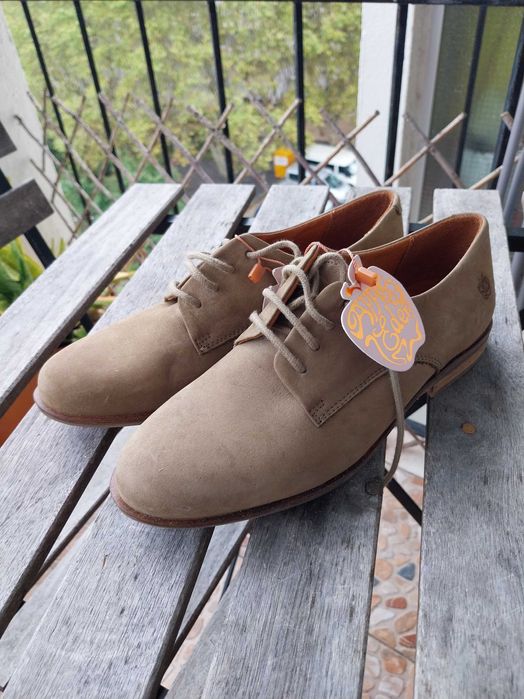 Sapatos em pele creme/bege