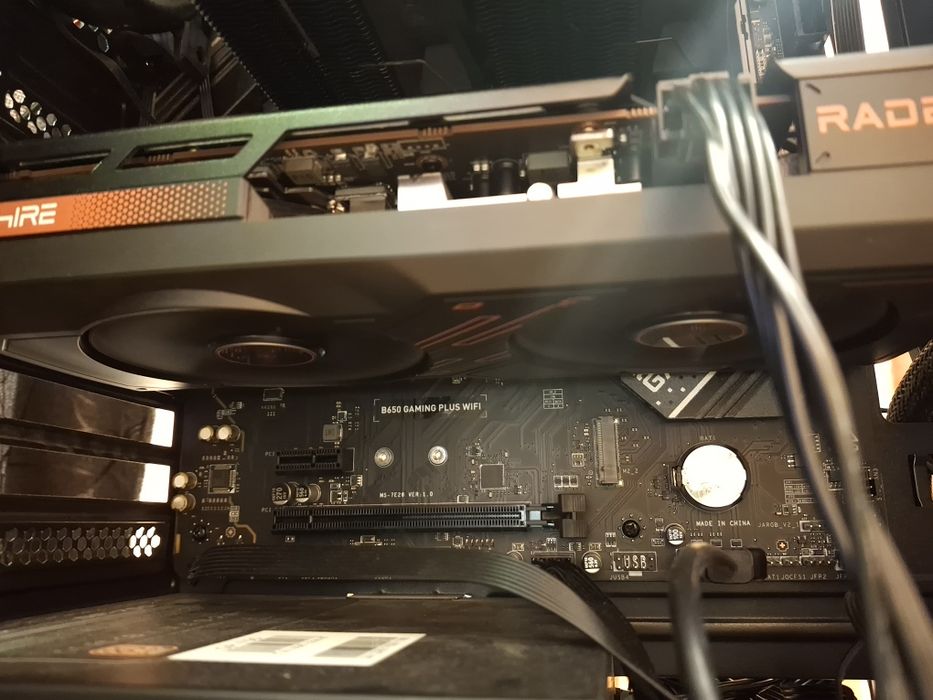 Radeon Rx  7600 Sapphire 8 GB