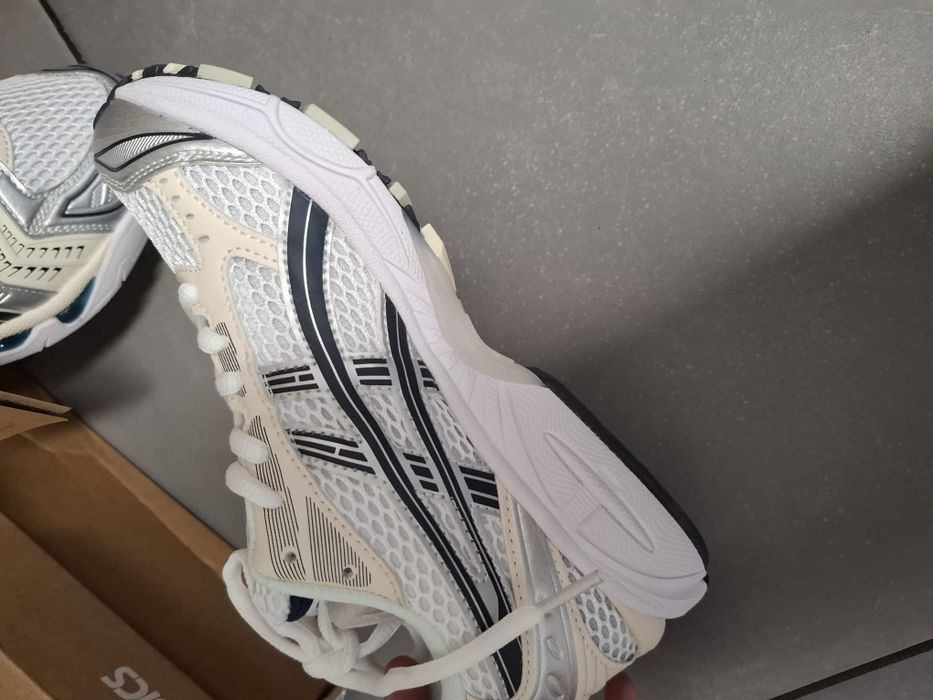Asics gel-kayano 14