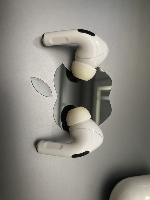 AirPods Pro 1 gen ORYGINALNE uzywane/lewa uszkodzona