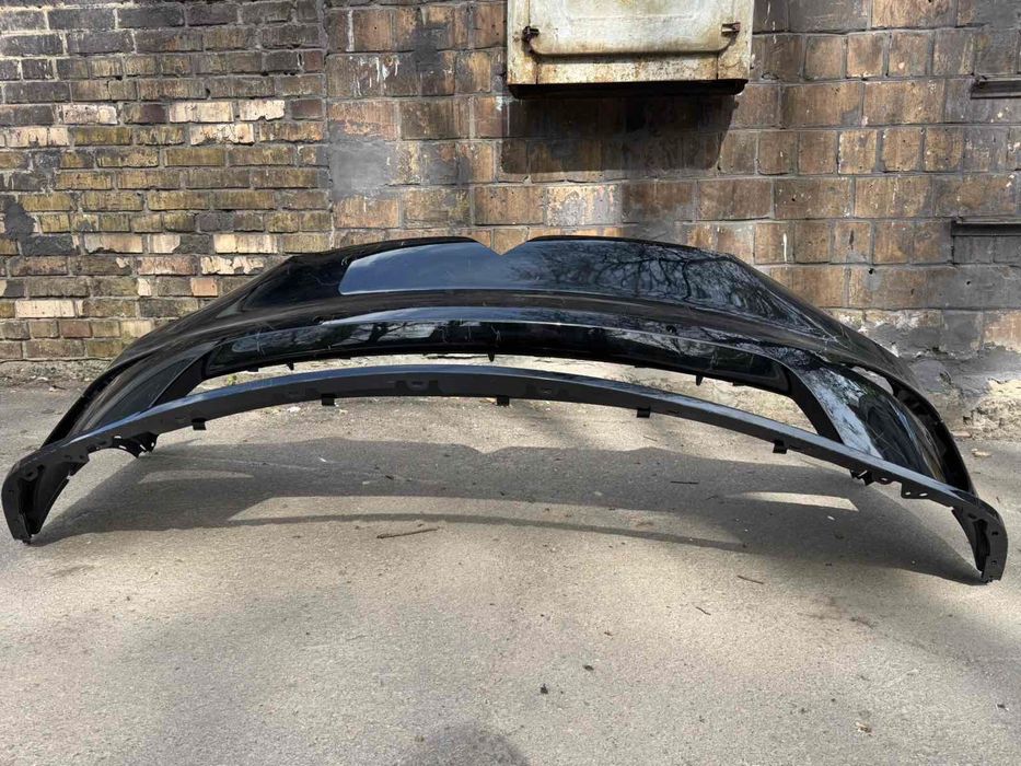 2024 Tesla У бампер