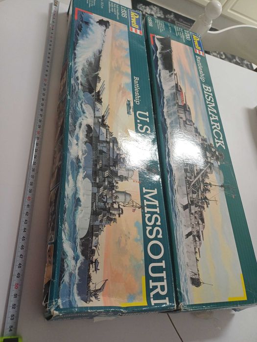 Kits Navios Bismarck e Missouri da Revel 2 unidades