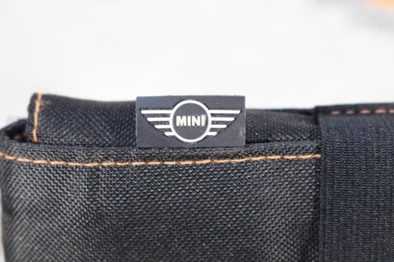 Manual do veículo MINI Mini Cabrio (R57)