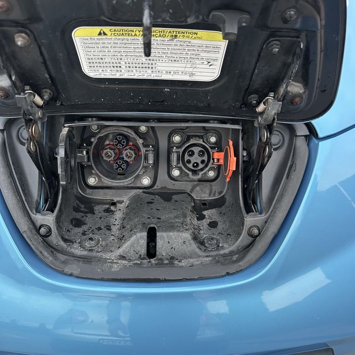 Nissan Leaf 2012