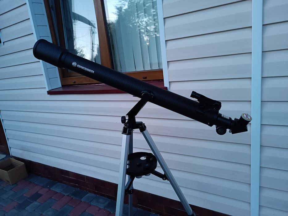 Телескоп Bresser Sirius 70/900 AZ Retractor carbon desine