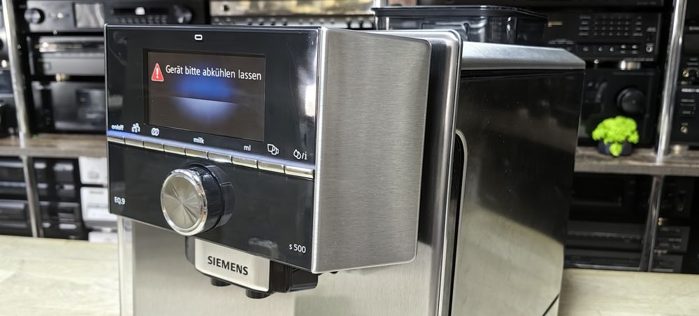 Кавова машина Siemens EQ.9 s500