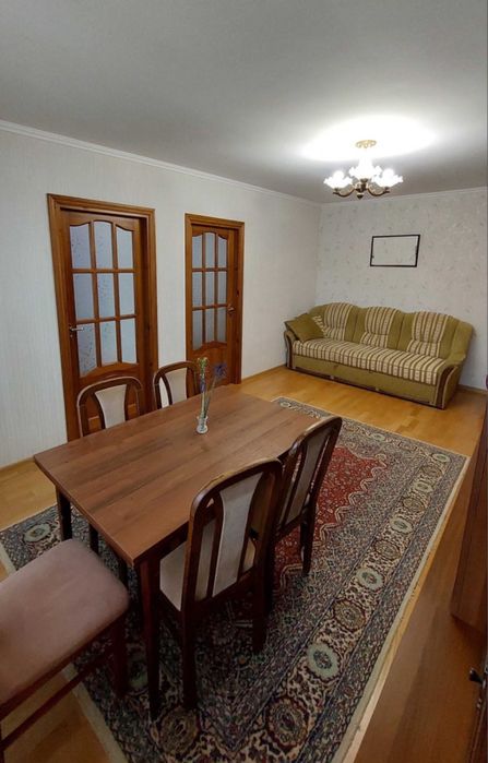 Продаж 4-кімнатної квартири