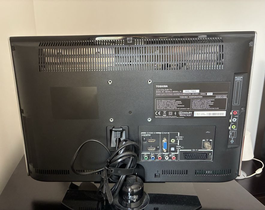 TV - TOSHIBA Regza de 24 polegadas