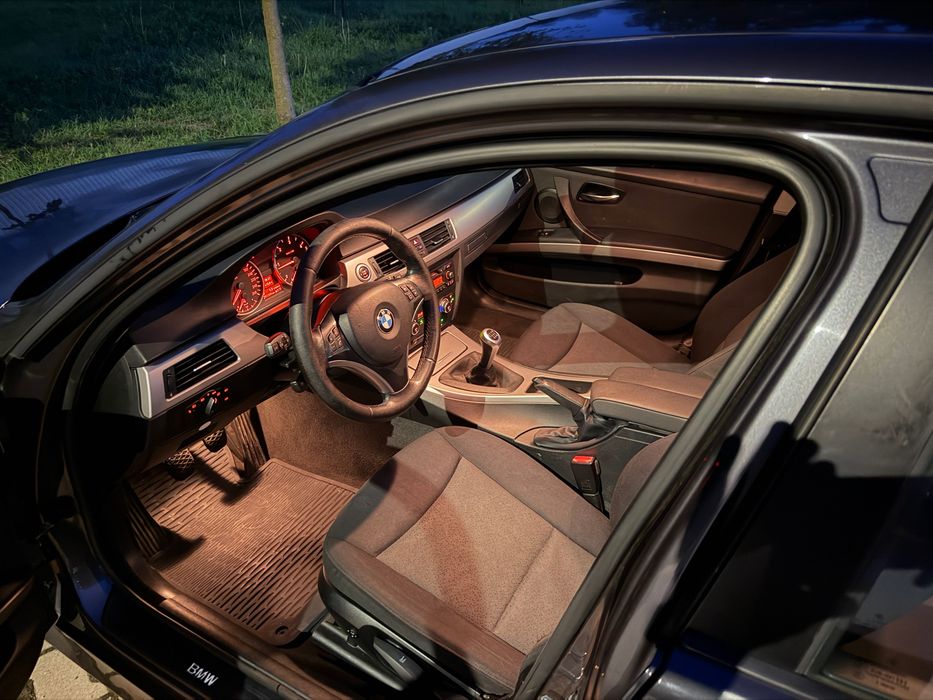 BMW Seria 3 E90 318D