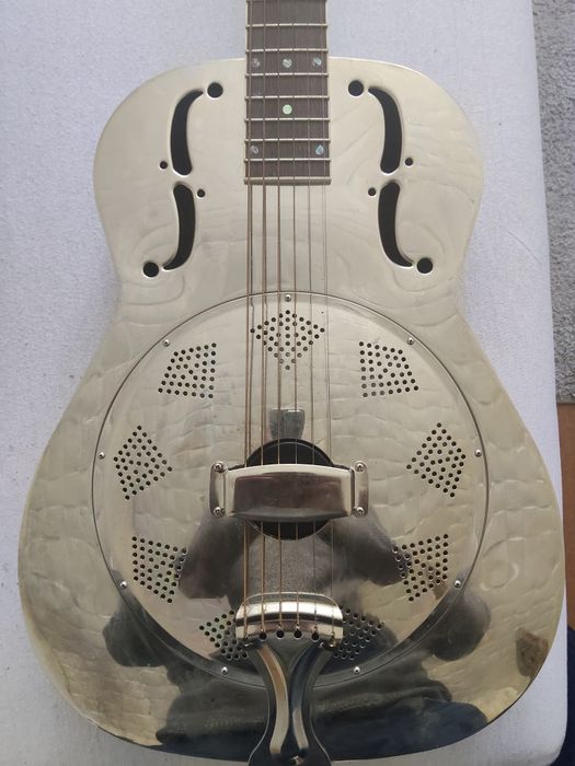 Gitara rezonansowa Harley Benton