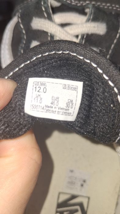 продам кеди Vans