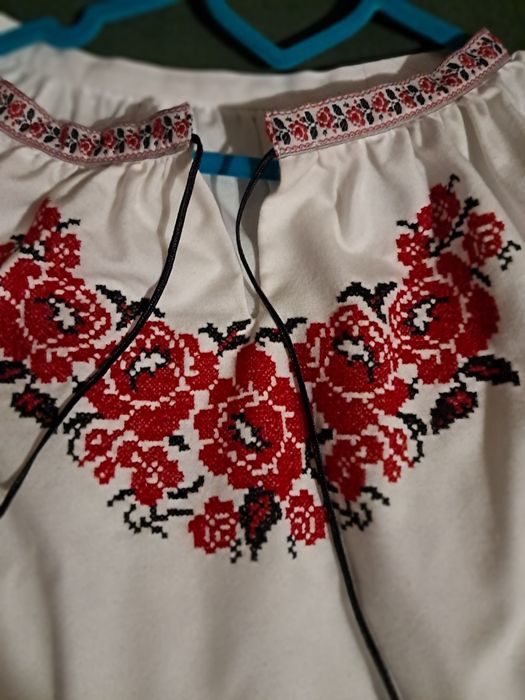 Продам Вишиванку.  Ручна вишивка