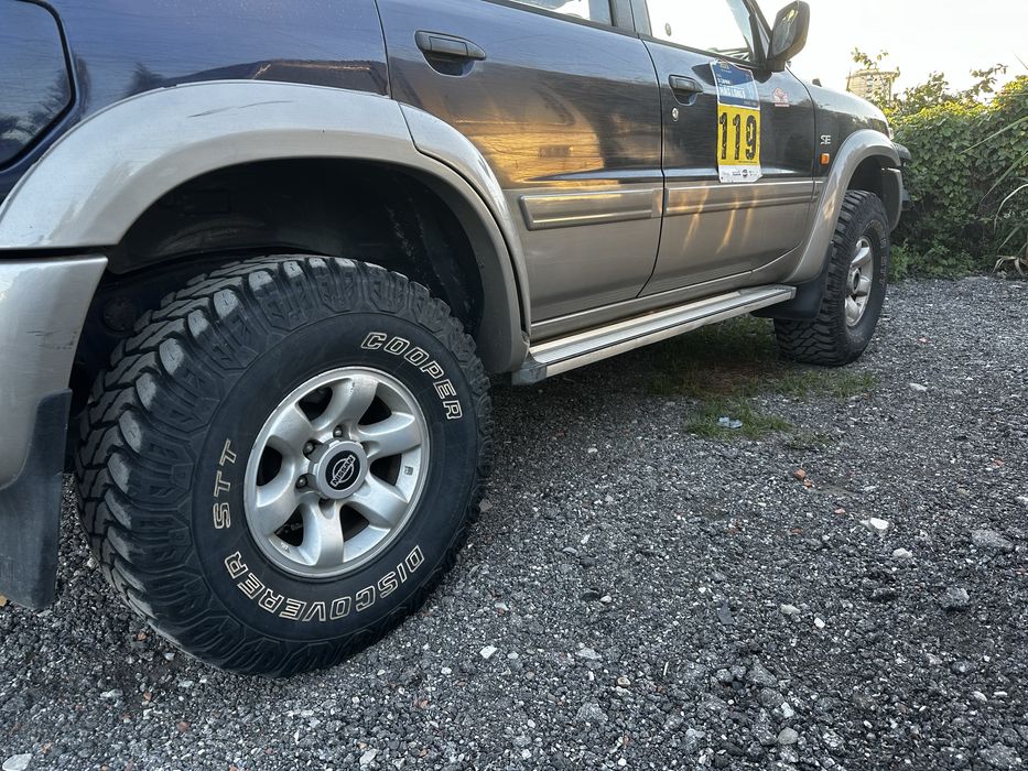 5 Jantes originais Nissan Patrol y61
