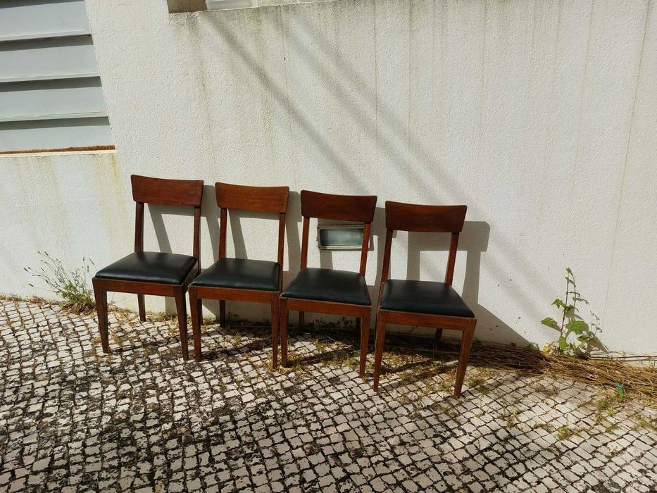 4 Cadeiras vintage para recuperar