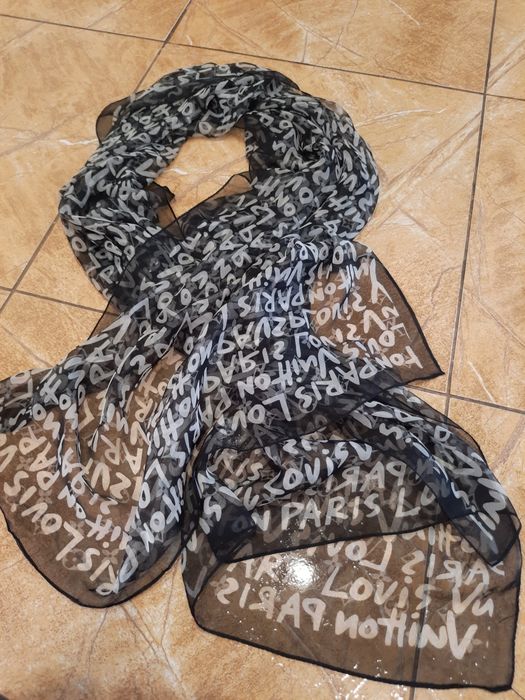 Louis vuitton szal jedwab