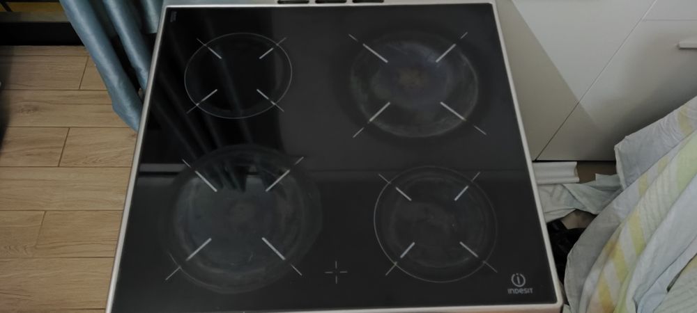 Fogão elétrico Indesit