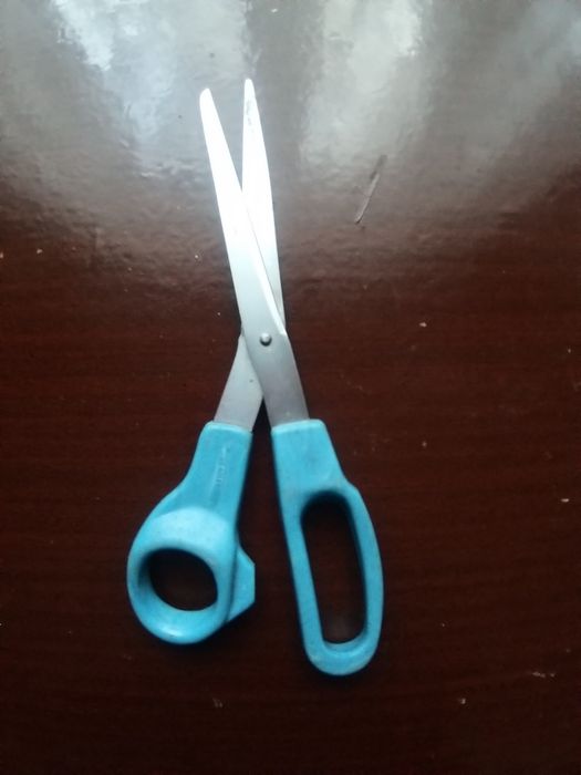 иглы для швейных машин ссср  ключ ножницы двері  лампочки