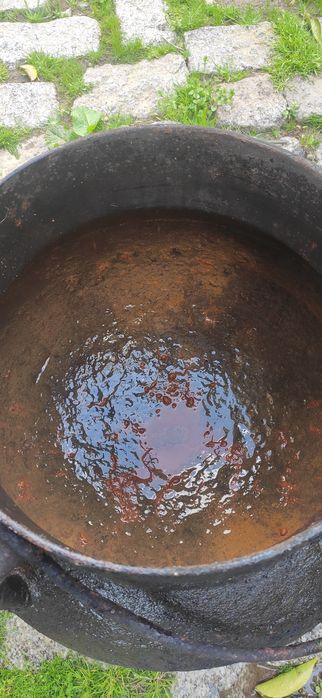 Panela 30L ferro fundido 3 pernas