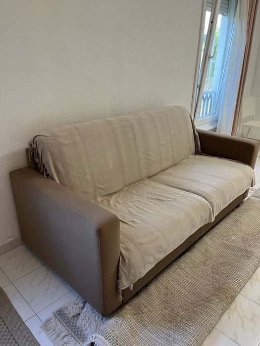 Sofá cama robusto
