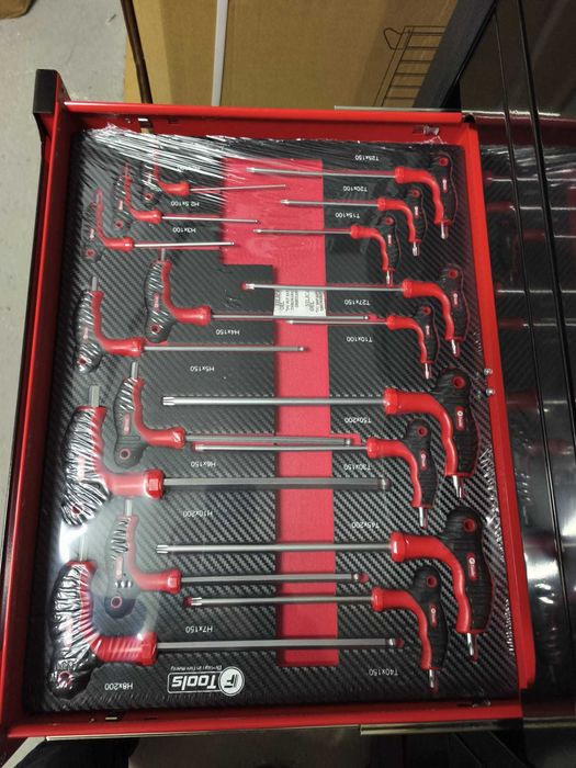 Carrinho de ferramentas com 12 gavetas 10 completas com ferramentas