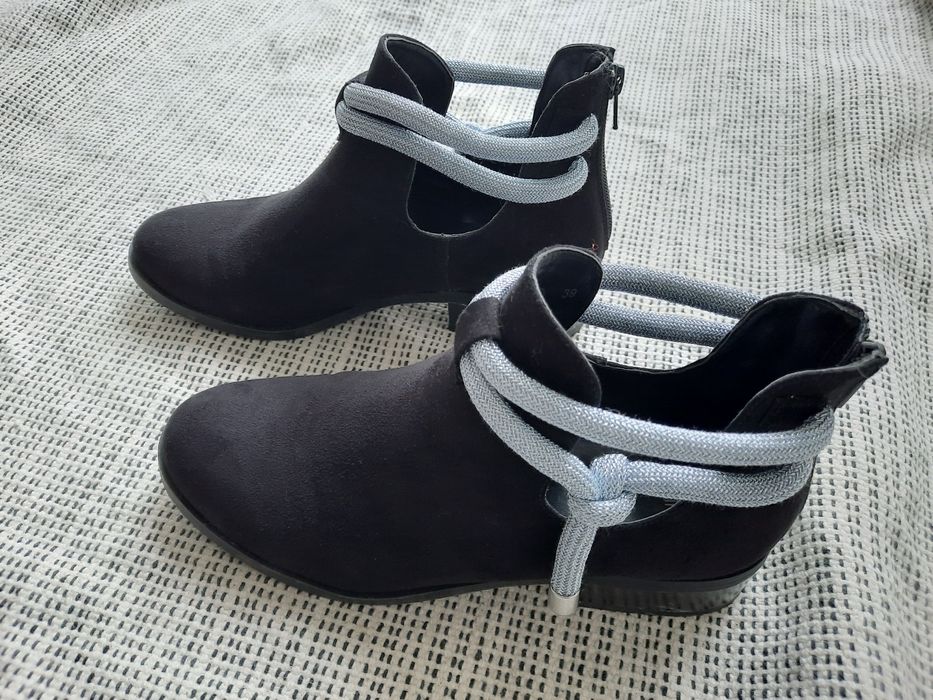 Botim preto, tamanho 39