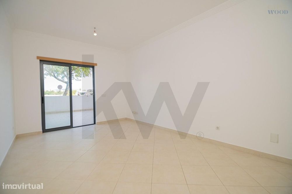 Um fantástico apartamento t2 de rés do chão, com terraço e logradouro
