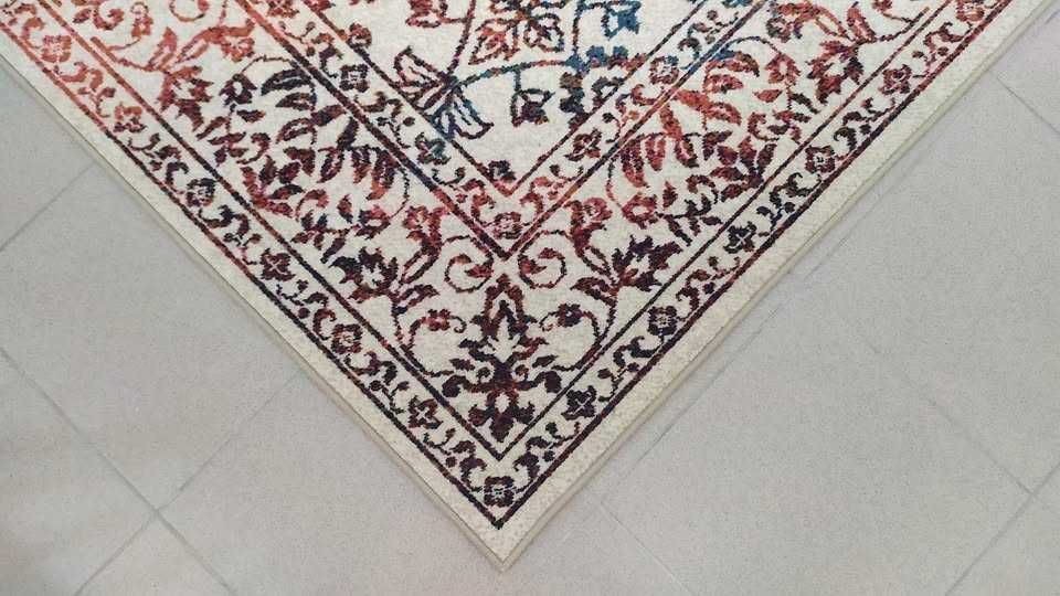 Tapete moderno novo de lã