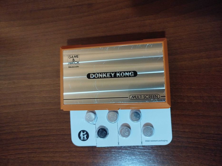 Nintendo Game & Watch Donkey Kong DK-52 1982