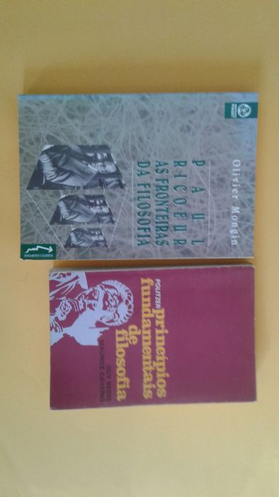 Diversos livros sobre Filosofia