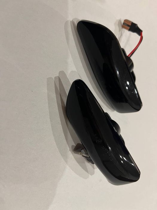 LED Повторители поворота Volvo S60 V70 XC90 S80 XC70 вантажівок