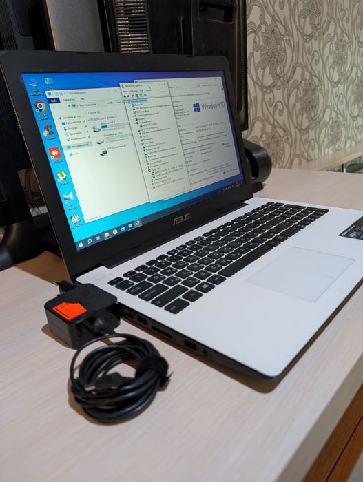 Asus ; RAM 4 ; HDD 500 ; Ноутбук ; Батарея держит ; N2830
