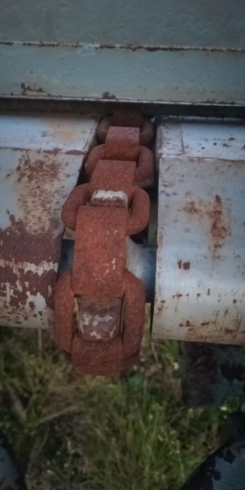 Reboque espalhador de estrume