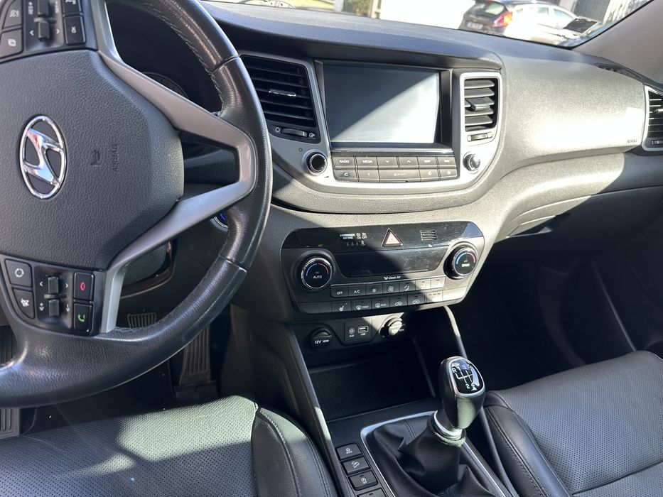 Hyundai Tucson 1.7 CRDI PREMIUM
